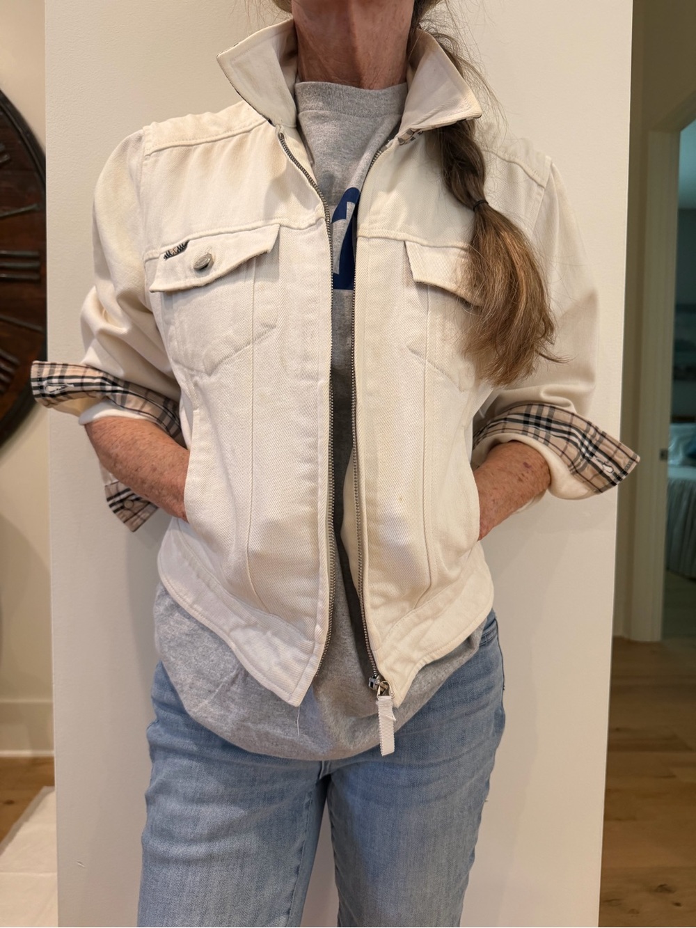 Burberry Cream Cotton Zip-Front Jean Jacket with Signature Check Cuffs